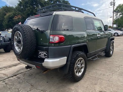 Used 2013 Toyota FJ Cruiser 4WD w/ Upgrade Pkg image 7