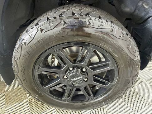 Used 2021 Toyota Tundra SR5 w/ SR5 Leather Package RWD image 12