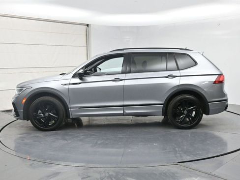 Used 2024 Volkswagen Tiguan SE R-Line AWD/4WD image 21