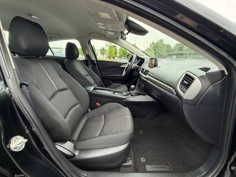 Used 2018 MAZDA MAZDA3 Sport w/ Preferred Equipment Package FWD image 16
