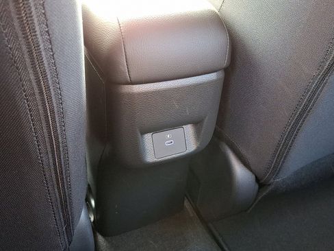 Certified 2025 Nissan Versa SR w/ Trunk Package image 13