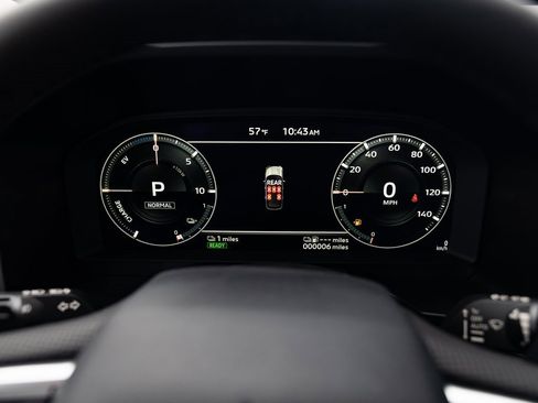 New 2025 Mitsubishi Outlander SE image 12