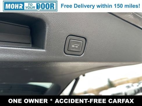 Used 2025 GMC Acadia Elevation image 11