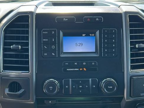 Certified 2018 Ford F150 XLT RWD image 20
