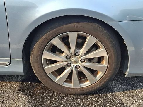 Used 2011 Toyota Avalon Limited FWD image 4