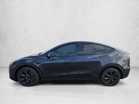 Used 2025 Tesla Model Y Long Range AWD/4WD image 9