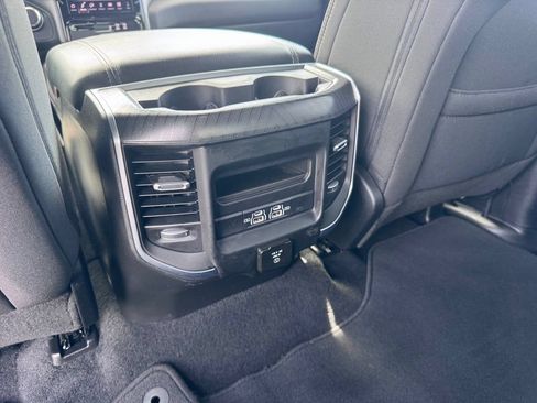 Used 2025 RAM 1500 Big Horn AWD/4WD image 30
