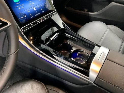 New 2026 Mercedes-Benz GLC 300 image 7