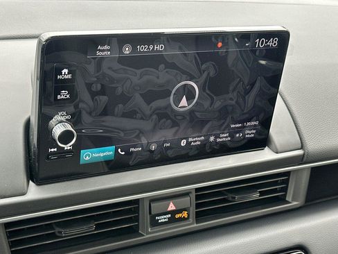 Certified 2025 Honda Pilot Touring image 22