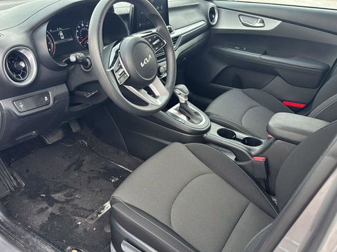 Used 2023 Kia Forte LXS image 12