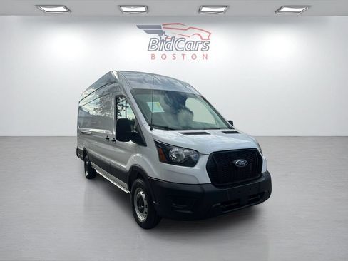 Used 2025 Ford Transit 250 148 High Roof Extended RWD image 3