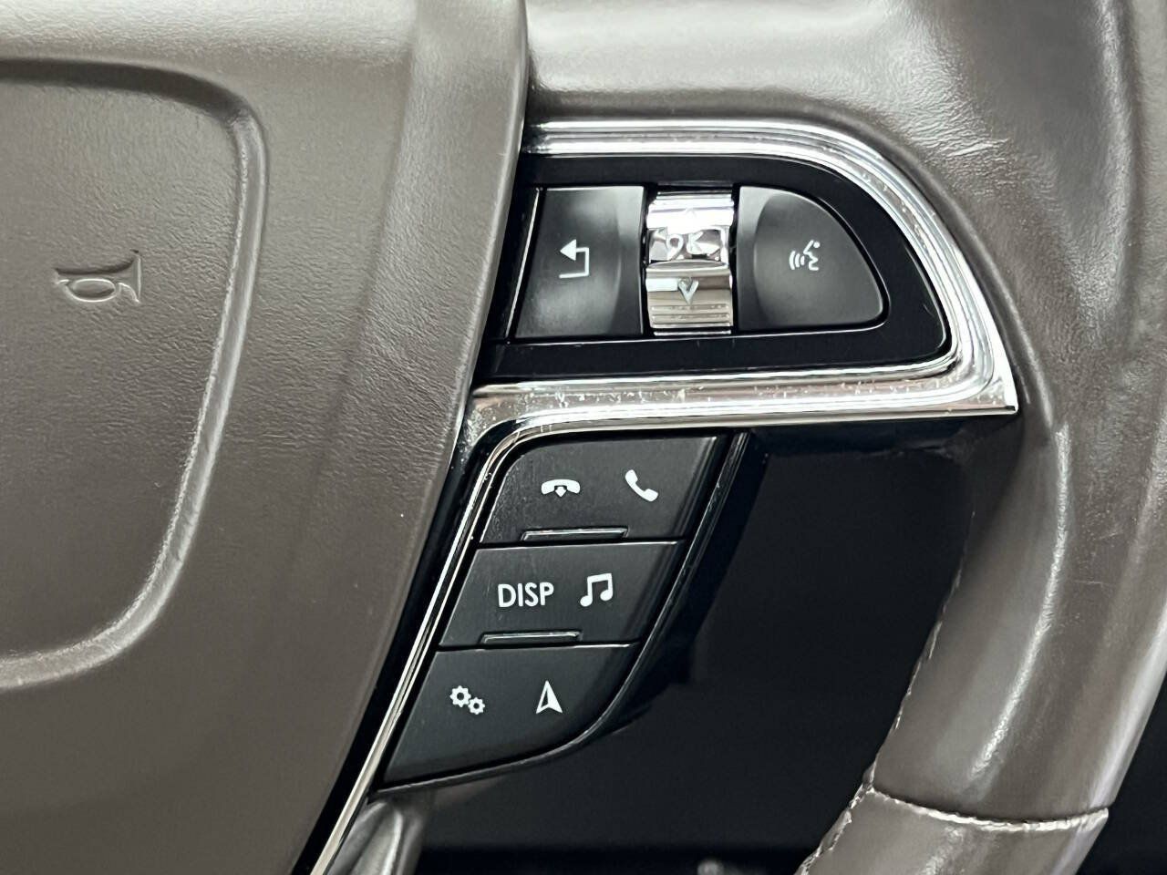 Used 2022 Lincoln Nautilus Reserve w/ Equipment Group 201A AWD/4WD image 25