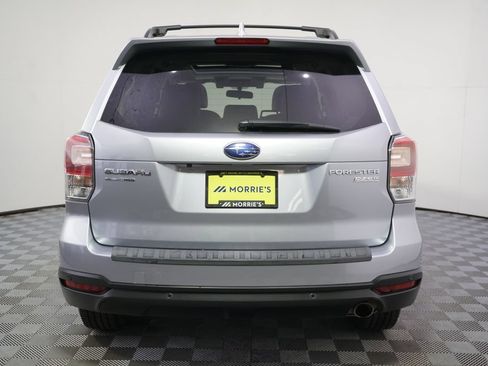 Used 2017 Subaru Forester 2.5i Limited AWD/4WD image 5