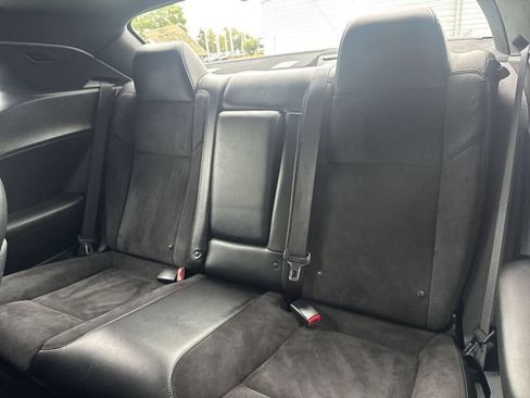 Used 2017 Dodge Challenger R/T Scat Pack RWD image 13