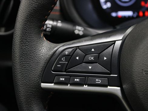 Used 2023 Nissan Kicks SR w/ SR Premium Package FWD image 8