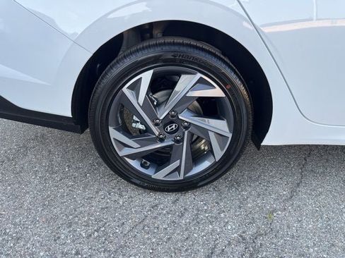 New 2026 Hyundai Elantra Limited image 42