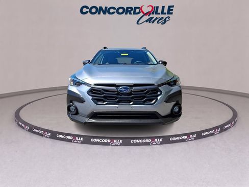 Used 2024 Subaru Crosstrek 2.0i Premium AWD/4WD image 3