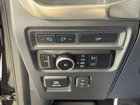 Used 2023 Ford F150 Lariat AWD/4WD image 16