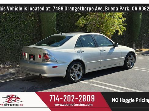 Used 2004 Lexus IS 300 RWD image 7