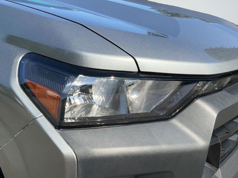 Used 2023 Chevrolet Colorado W/T image 26