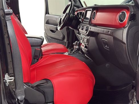 Used 2021 Jeep Wrangler Unlimited Rubicon w/ LED Lighting Group image 18