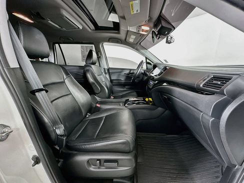 Used 2019 Honda Pilot Touring image 31