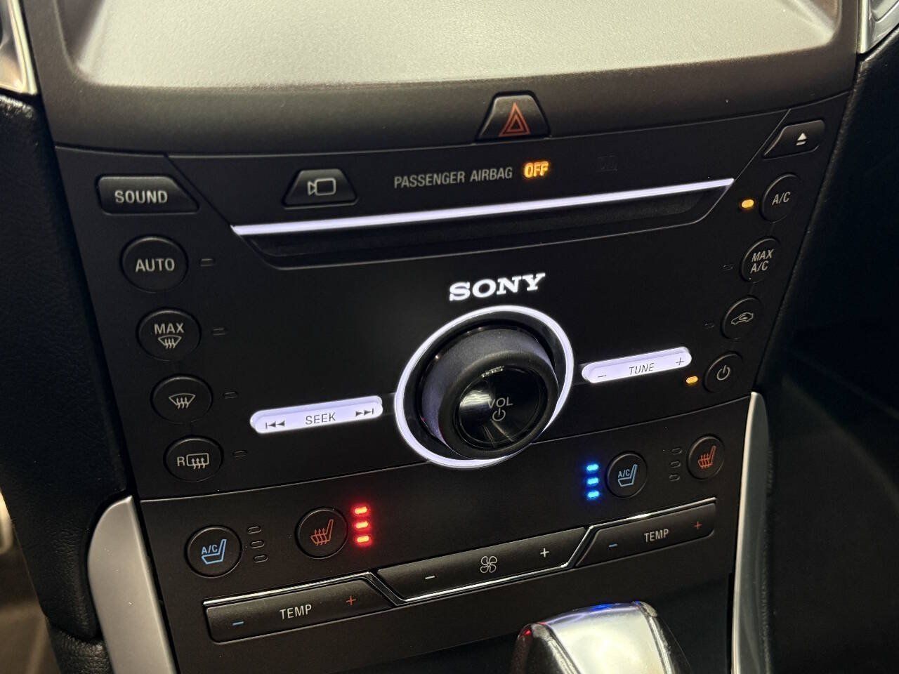 Used 2016 Ford Edge Sport w/ Equipment Group 401A AWD/4WD image 18