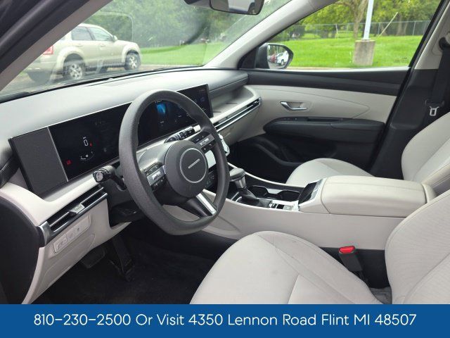 Certified 2025 Hyundai Tucson SEL AWD/4WD image 10