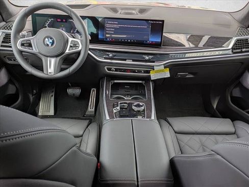 Used 2026 BMW X7 xDrive40i w/ Executive Package AWD/4WD image 16