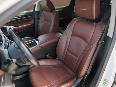 Used 2019 Buick Enclave Avenir w/ Avenir Technology Package image 7