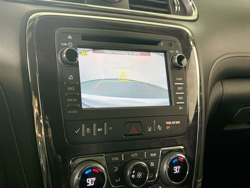 Used 2017 Buick Enclave Premium image 14