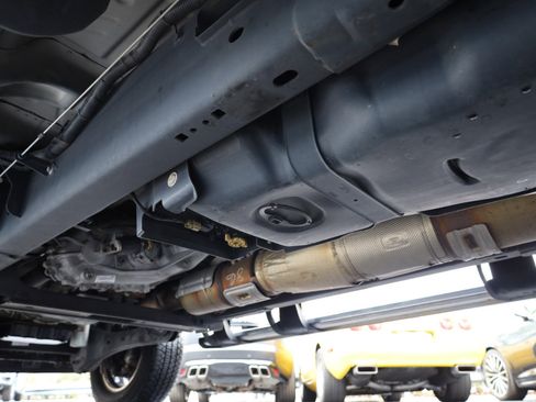 Used 2018 Ford F250 Lariat w/ Chrome Package image 18