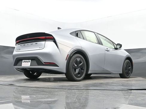 New 2026 Toyota Prius LE image 24