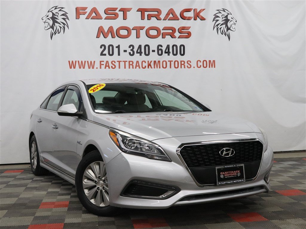 Used 2016 Hyundai Sonata SE FWD image 3