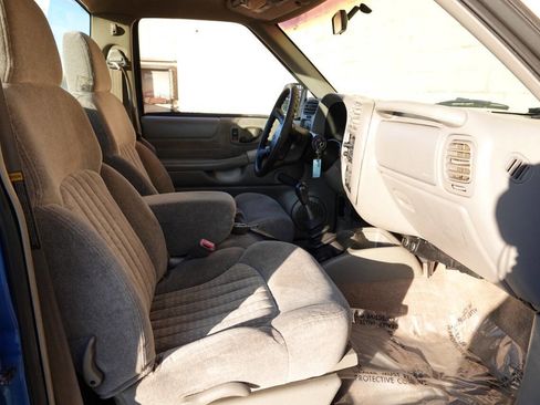 Used 2000 Chevrolet S10 Pickup LS w/ Preferred Equipment Group image 60