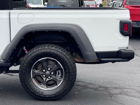 Used 2022 Jeep Gladiator Rubicon w/ Trailer Tow Package AWD/4WD image 38