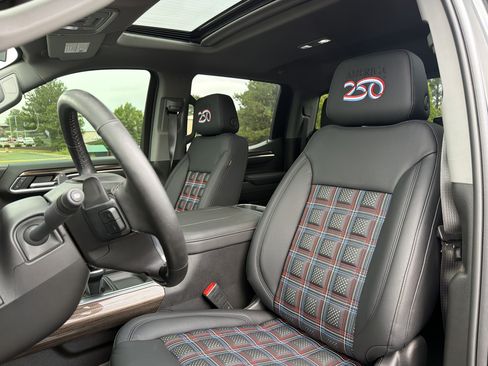 Used 2026 Chevrolet Silverado 1500 RST w/ Dark Appearance Package AWD/4WD image 8