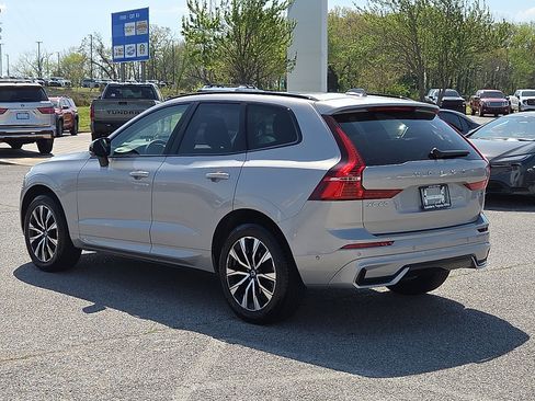 Used 2025 Volvo XC60 B5 Plus AWD/4WD image 4