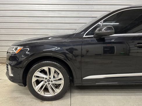 Used 2021 Audi Q7 3.0T Premium Plus w/ Premium Plus Package AWD/4WD image 3