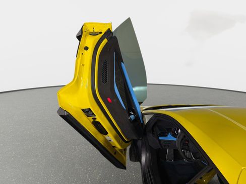 Used 2025 Lamborghini Revuelto AWD/4WD image 30