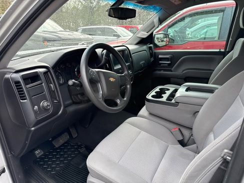 Used 2018 Chevrolet Silverado 1500 Custom w/ Custom Value Package image 6