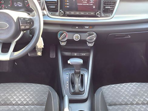 Used 2021 Kia Rio S FWD image 27