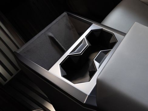 Used 2024 Tesla Cybertruck AWD Crew Cab image 18