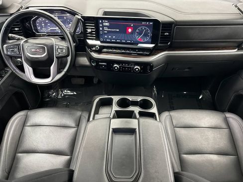 Used 2025 GMC Sierra 1500 SLT AWD/4WD image 12