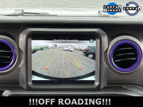 Used 2021 Jeep Wrangler Unlimited Sahara w/ Uconnect 4C Nav & Sound Group image 40