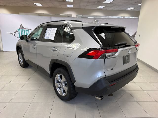 Used 2023 Toyota RAV4 XLE w/ Convenience Package FWD image 5