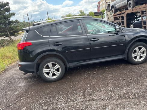 Used 2013 Toyota RAV4 XLE AWD/4WD image 10