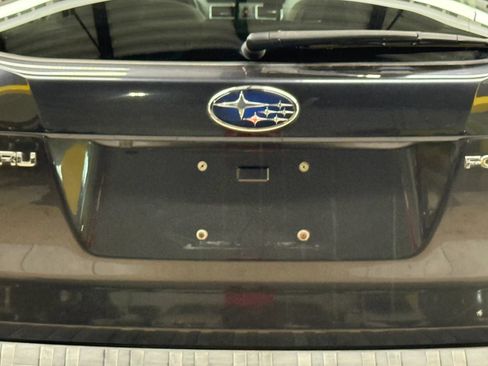 Used 2016 Subaru Forester 2.5i Premium AWD/4WD image 11