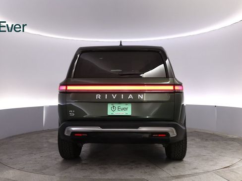 Used 2025 Rivian R1S Adventure AWD/4WD image 15