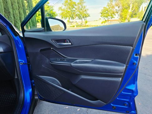 Used 2019 Toyota C-HR LE image 20